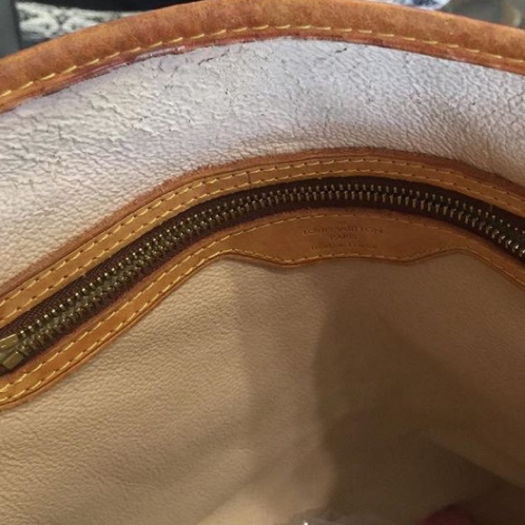 Louis Vuitton Monogram Bucket GM - Picture 3 of 3